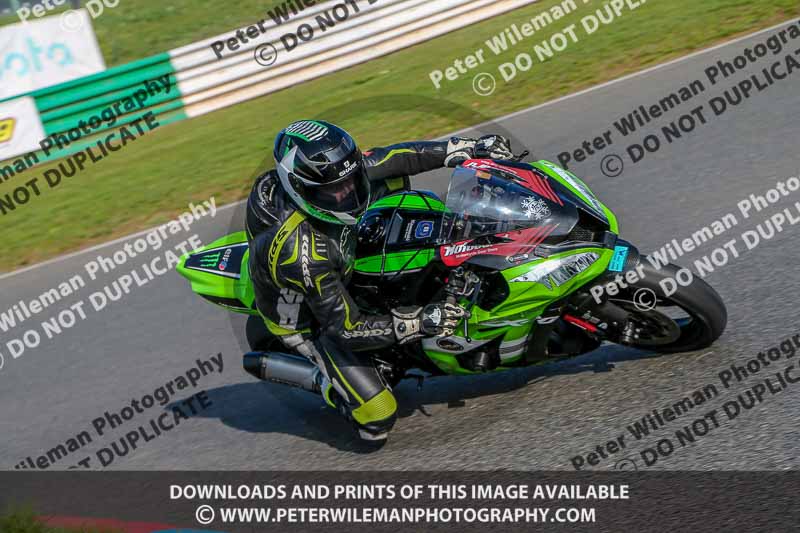 PJM Wedding Photography;enduro digital images;event digital images;eventdigitalimages;mallory park;mallory park photographs;mallory park trackday;mallory park trackday photographs;no limits trackdays;peter wileman photography;racing digital images;trackday digital images;trackday photos